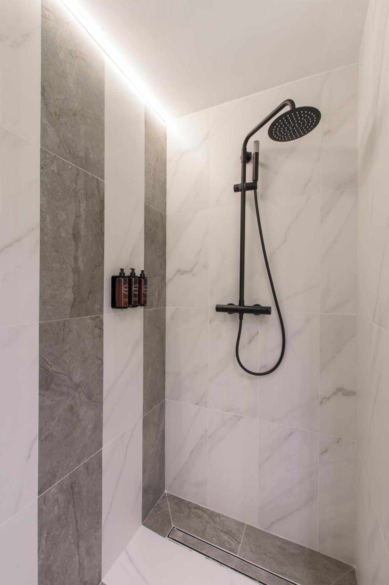 Rs Boutique Apartments อาลิกันเต ภายนอก รูปภาพ