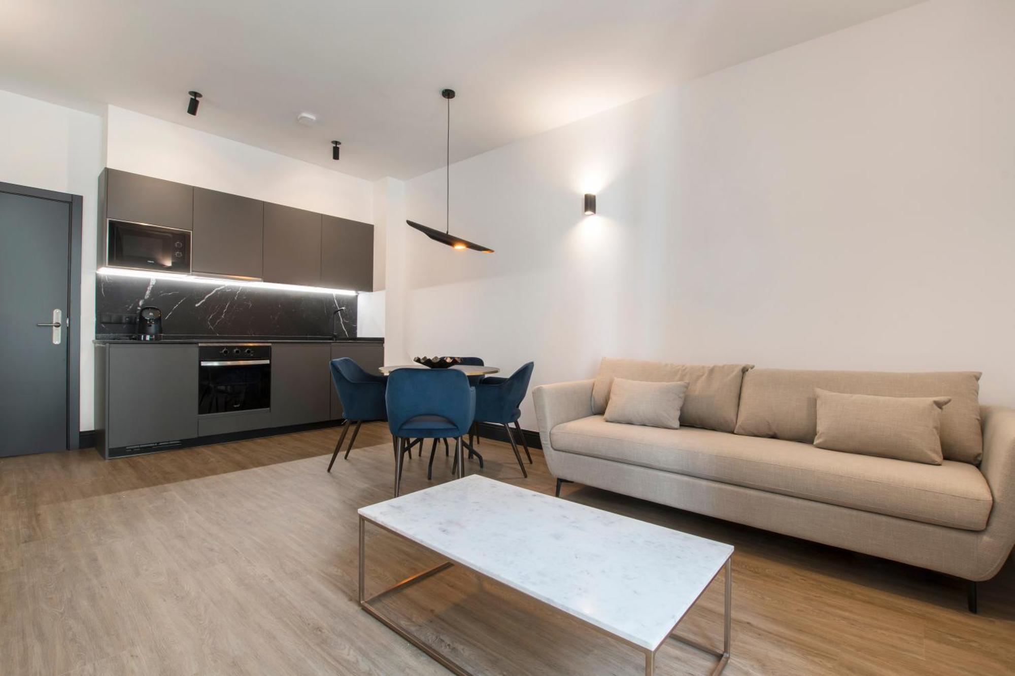 Rs Boutique Apartments อาลิกันเต ภายนอก รูปภาพ