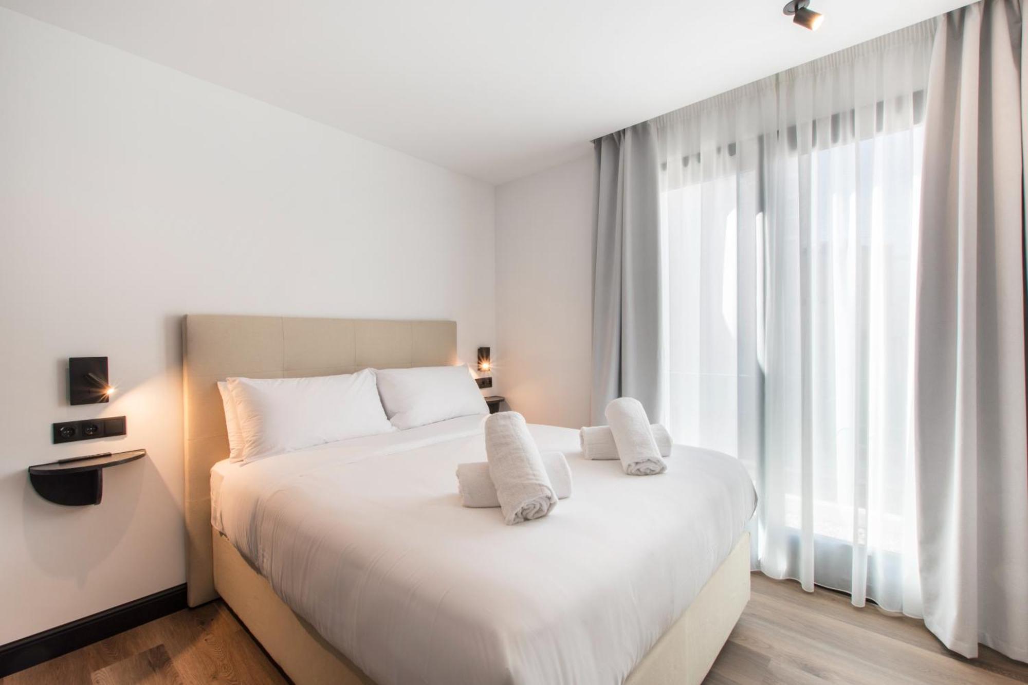 Rs Boutique Apartments อาลิกันเต ภายนอก รูปภาพ