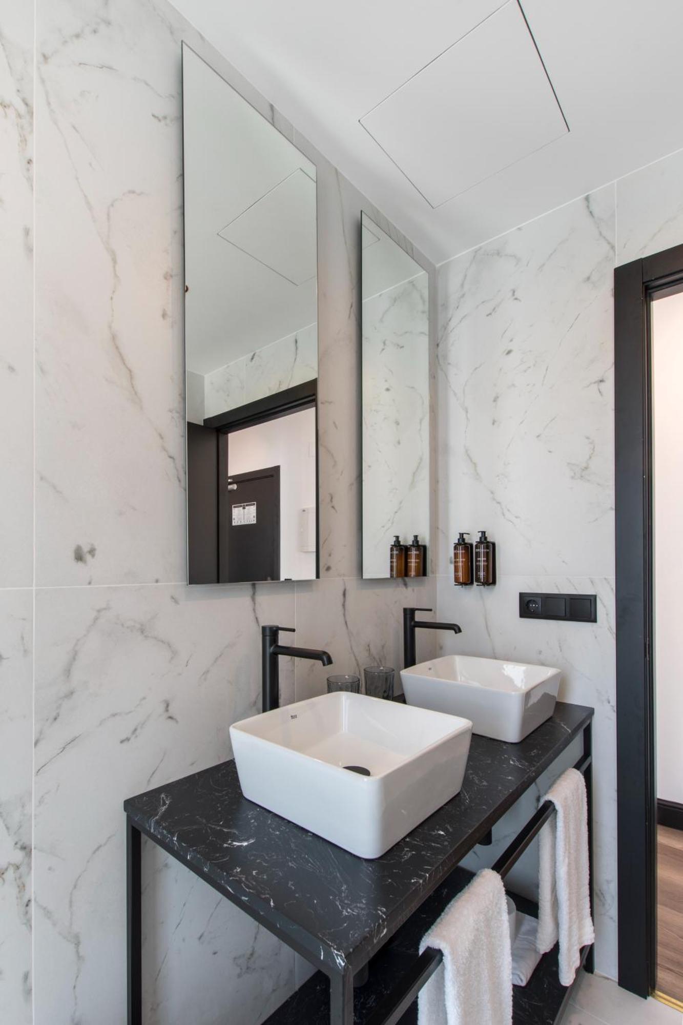 Rs Boutique Apartments อาลิกันเต ภายนอก รูปภาพ